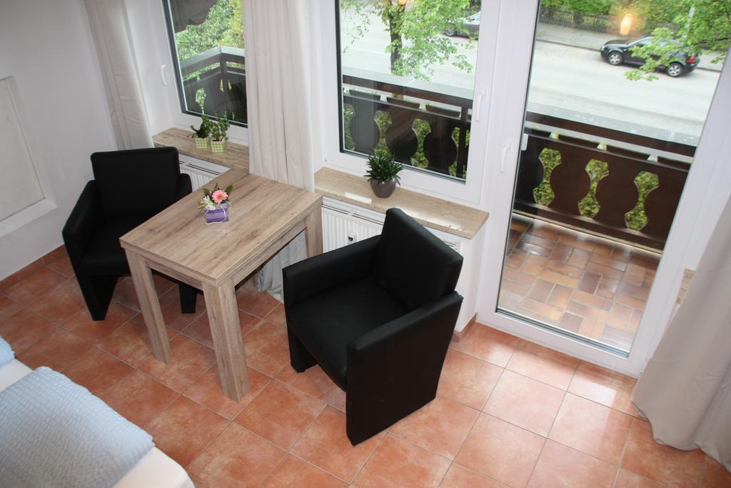 Maisonette Apartment Dhh Zugspitzblick Mit Eigenem Garten Garmisch-Partenkirchen Phòng bức ảnh